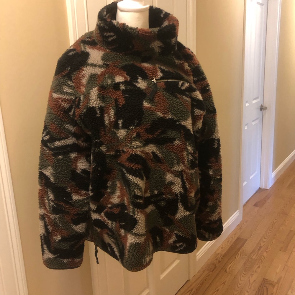 Camouflage fleece
